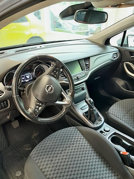 Opel Astra 5 of 5
