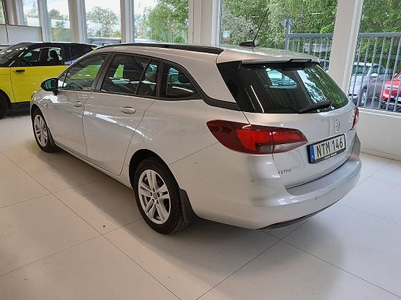 Opel Astra 3 of 5