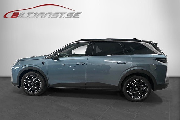 Peugeot 5008 2 of 5