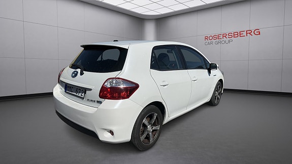 Toyota Auris 3 of 10