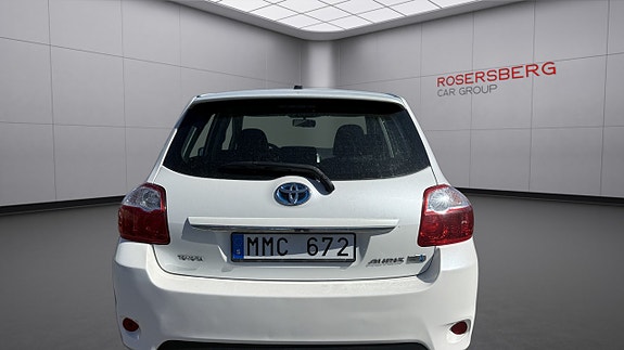 Toyota Auris 4 of 10