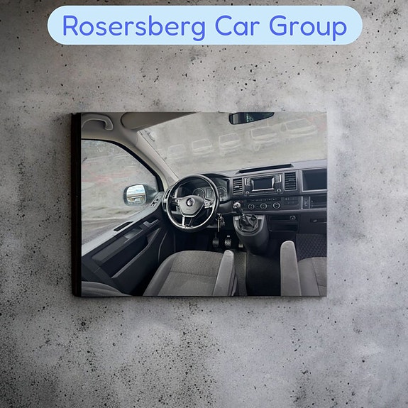 Volkswagen Caravelle 12 of 18