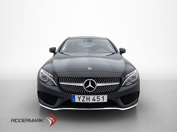 Mercedes-Benz C200 2 of 5