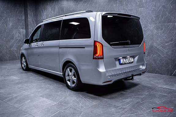 Mercedes-Benz V220 d 5 of 5