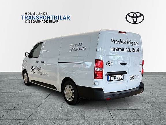 Toyota Proace 2 of 5