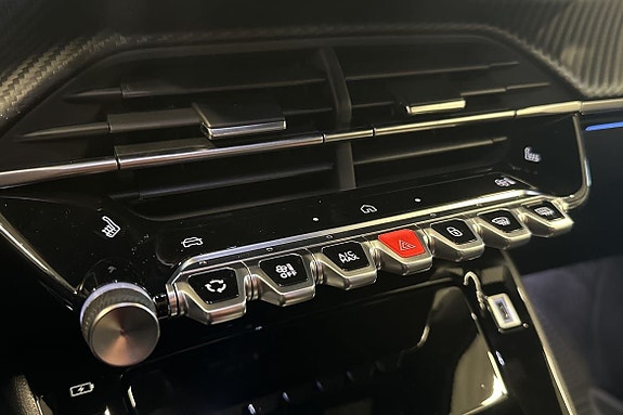 Peugeot 2008 8 of 15