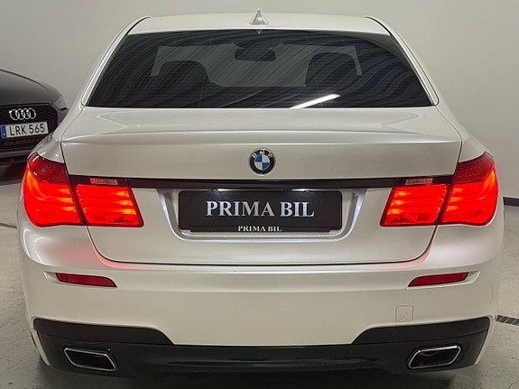 BMW 740d 5 of 5