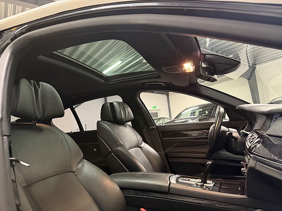 BMW 740d 15 of 25