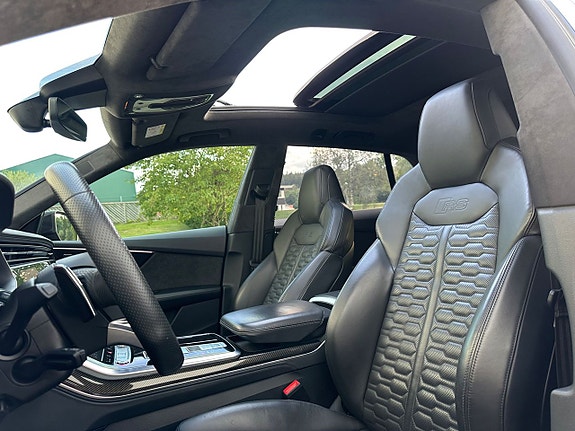 Audi RS Q8 11 of 28