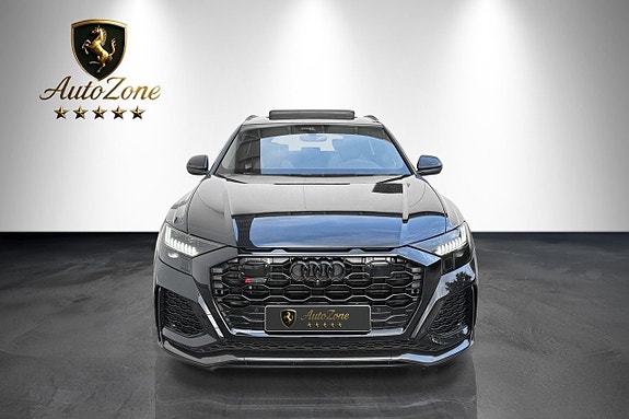 Audi RS Q8 3 of 5