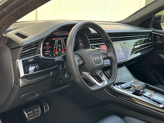 Audi RS Q8 10 of 28