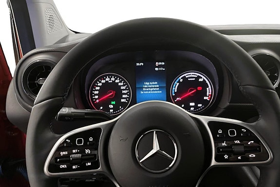 Mercedes-Benz eCitan 21 of 23