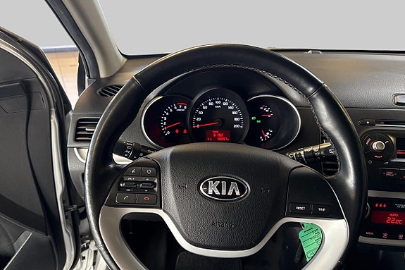 Kia Picanto 11 of 14