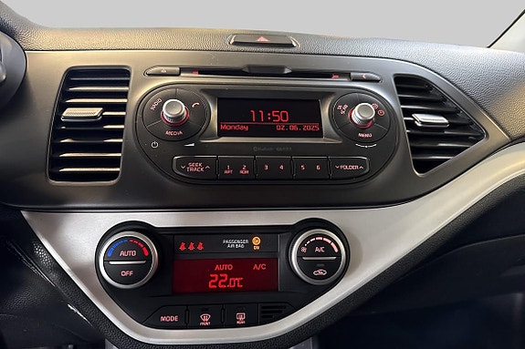 Kia Picanto 14 of 14