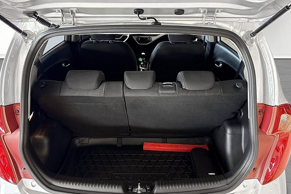 Kia Picanto 6 of 14