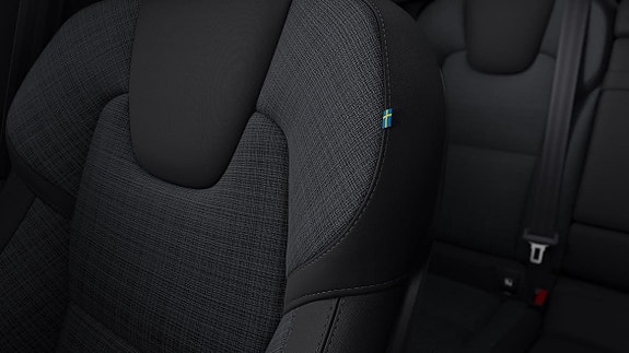 Volvo XC60 14 of 18