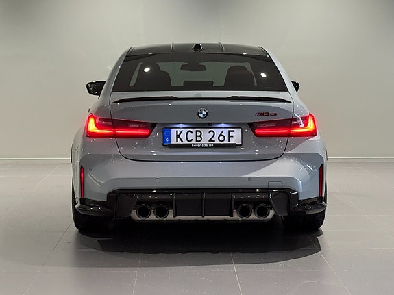 BMW M3 4 of 5
