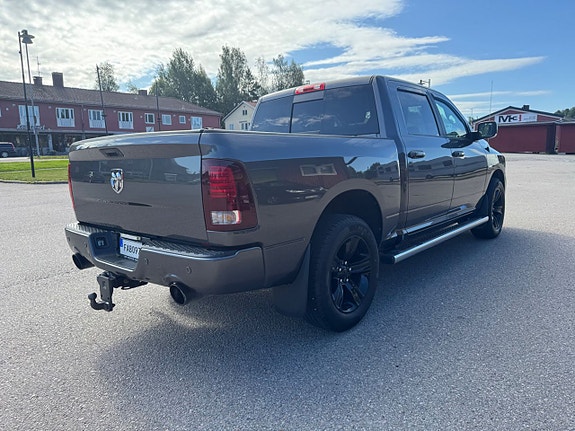 Dodge RAM 1500 7 of 10