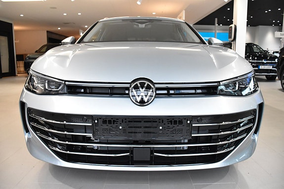 Volkswagen Passat 3 of 5