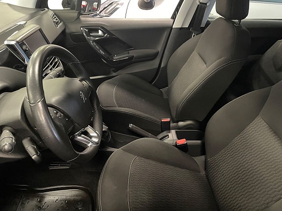 Peugeot 208 7 of 7