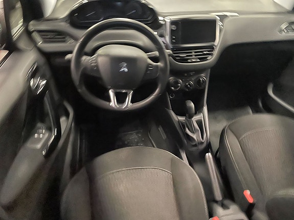 Peugeot 208 6 of 7