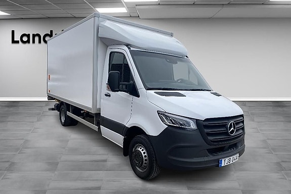 Mercedes-Benz Sprinter 519 2 of 13