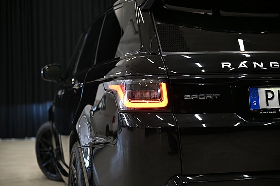 Land Rover Range Rover Sport 7 of 30