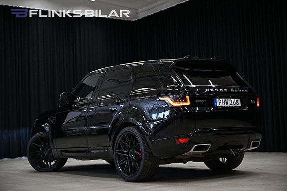 Land Rover Range Rover Sport 3 of 5
