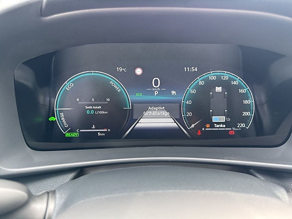 Toyota C-HR 17 of 23