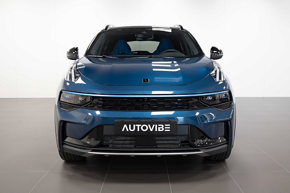 Lynk & Co 01 5 of 30