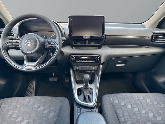 Toyota Yaris 9 of 22