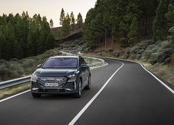 Audi Q4 e-tron 7 of 17