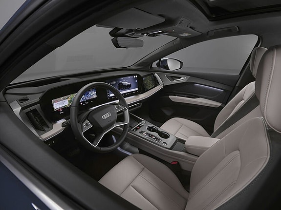 Audi Q4 e-tron 12 of 17