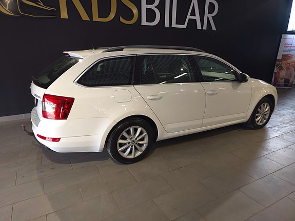 Skoda Octavia 6 of 12