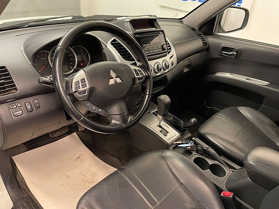 Mitsubishi L200 3 of 5
