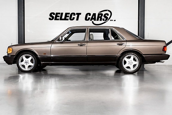Mercedes-Benz 280 SEL 3 of 5