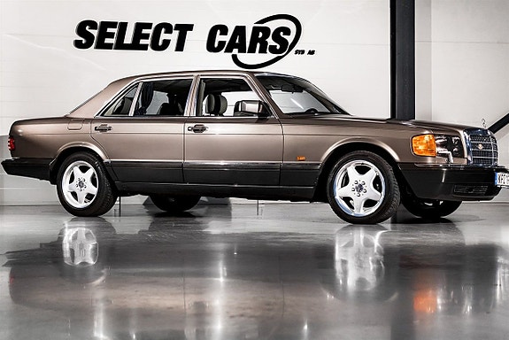 Mercedes-Benz 280 SEL 2 of 5