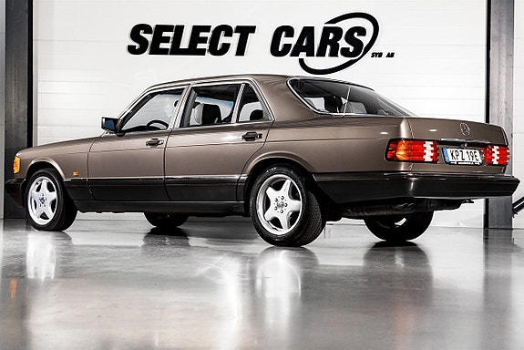 Mercedes-Benz 280 SEL 4 of 5
