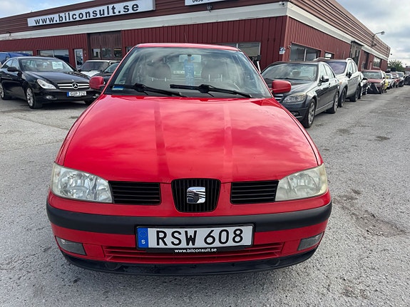 Seat Ibiza 3 of 5