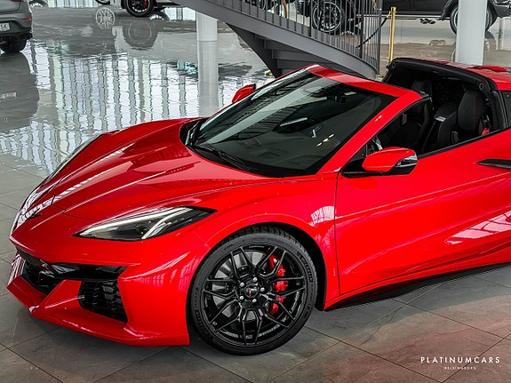 Chevrolet Corvette 13 of 18