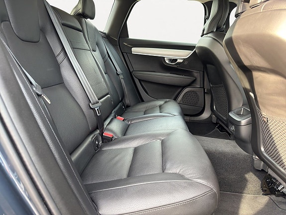 Volvo V90 14 of 18