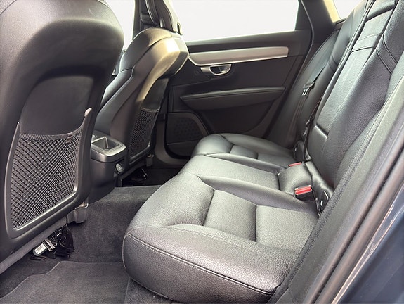 Volvo V90 13 of 18