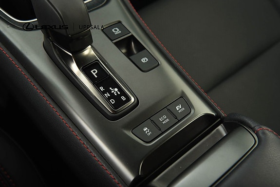 Lexus LBX 19 of 19