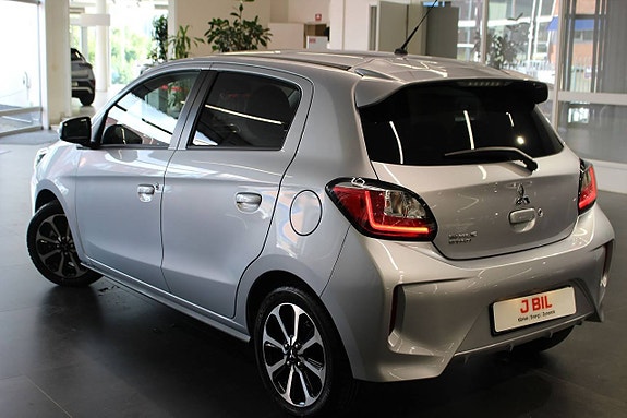 Mitsubishi Space Star 2 of 5