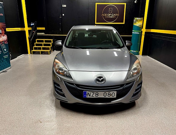 Mazda 3 2 of 21
