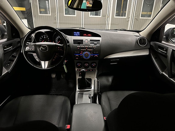 Mazda 3 17 of 21