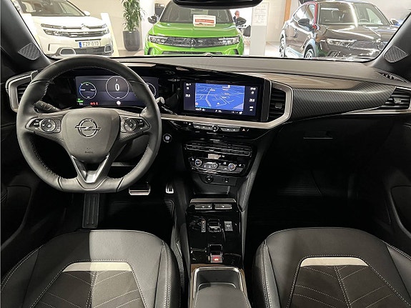 Opel Mokka-e 3 of 5