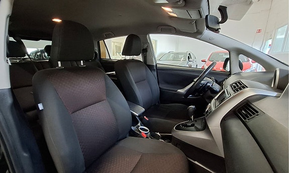 Toyota Verso 13 of 26