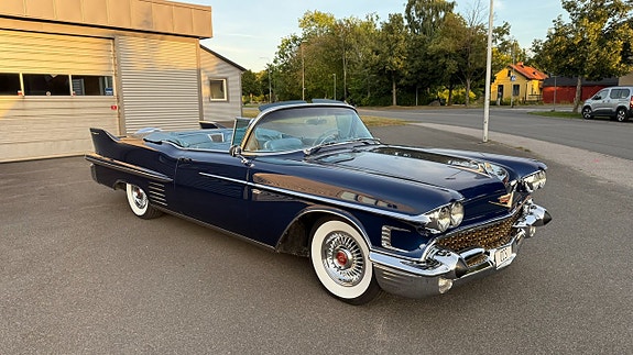 Cadillac Serie 62 8 of 28