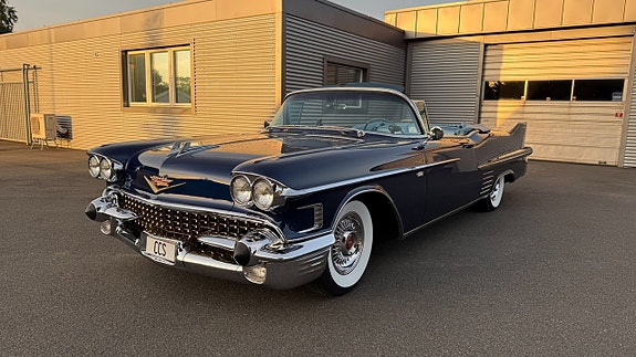 Cadillac Serie 62 11 of 28